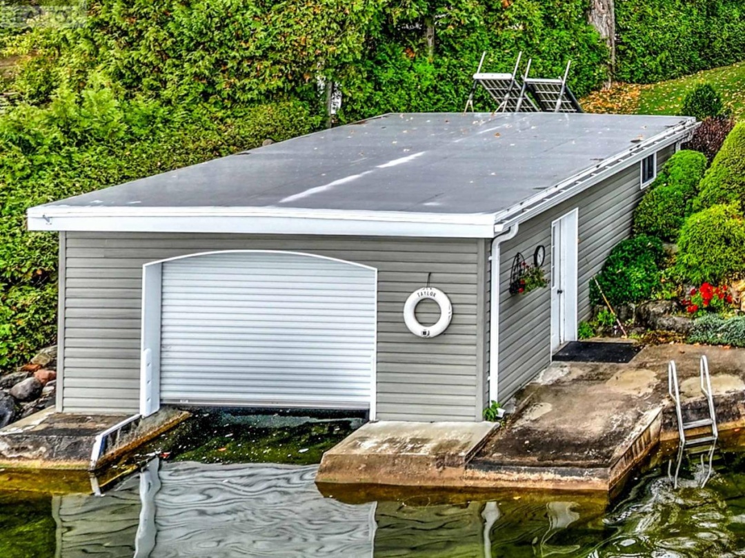48 MAPLE AVENUE, Balsam Lake