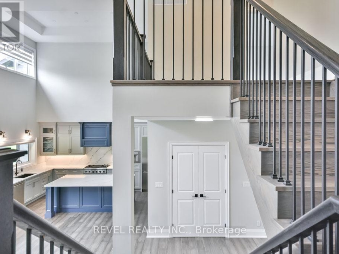 4 CLYDESDALE COURT, 