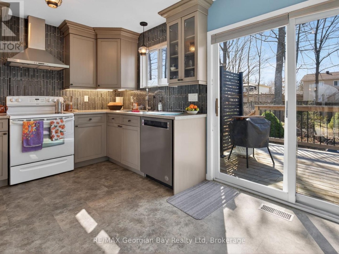 45 MCDERMITT TRAIL, Tay (Victoria Harbour)