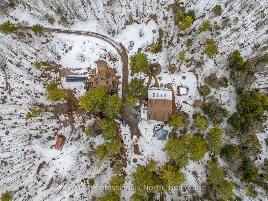 1127 BOBCAYGEON ROAD, Minden Hills (Anson)