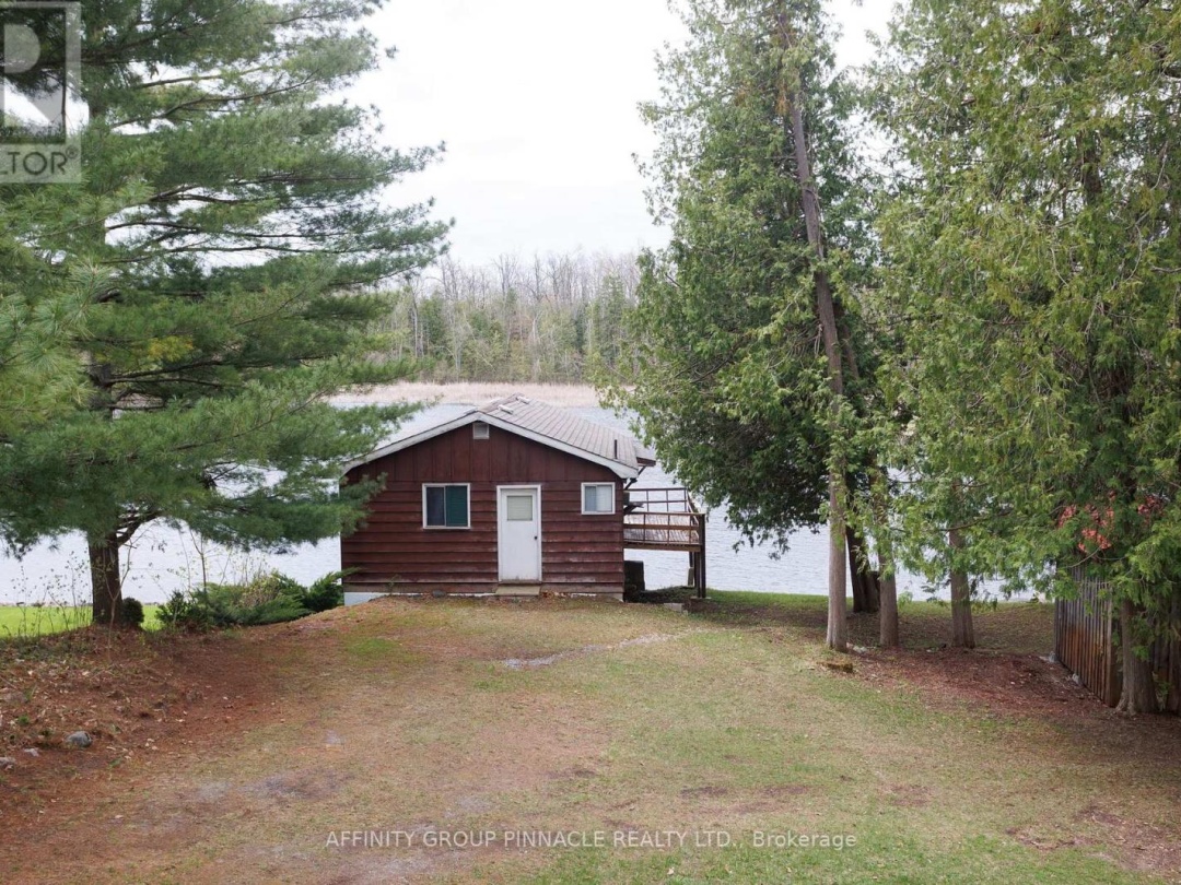 106 COLDSTREAM ROAD, Rosedale Lake