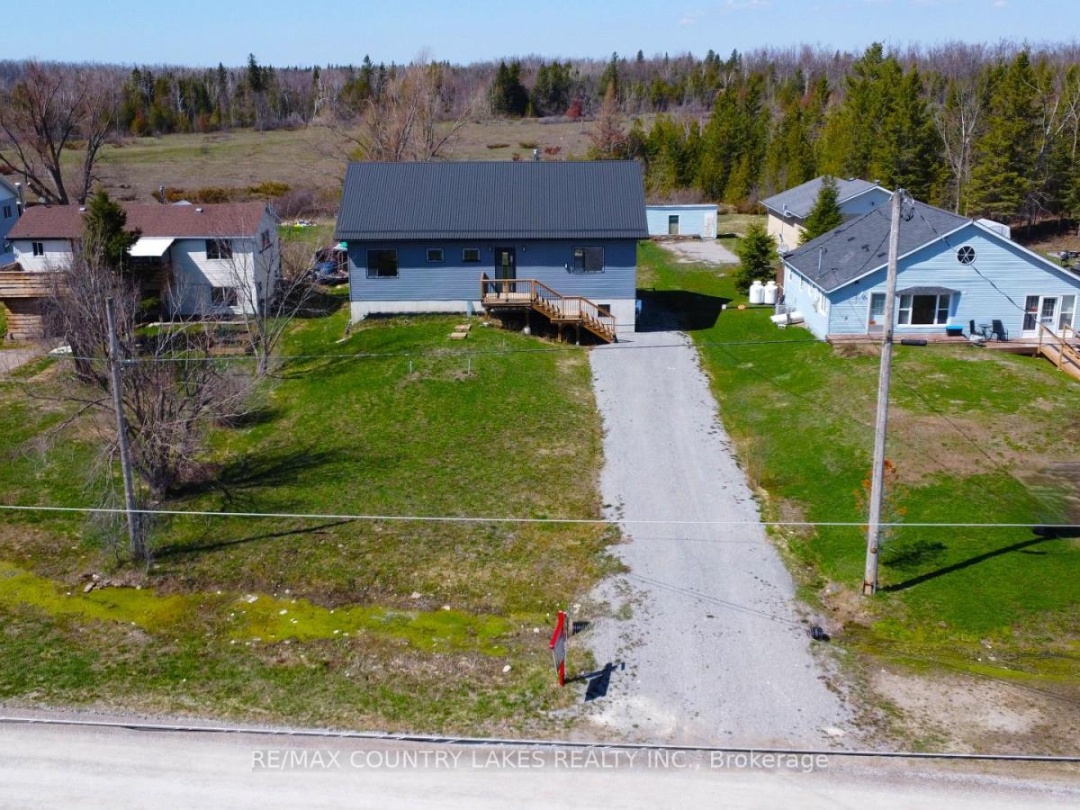 264 MCGUIRE BEACH ROAD, Canal Lake