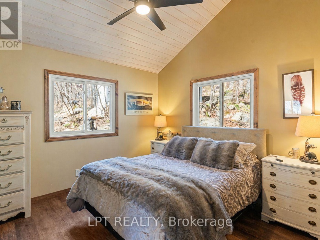 1369 HIPKISS DRIVE, Haliburton Lake