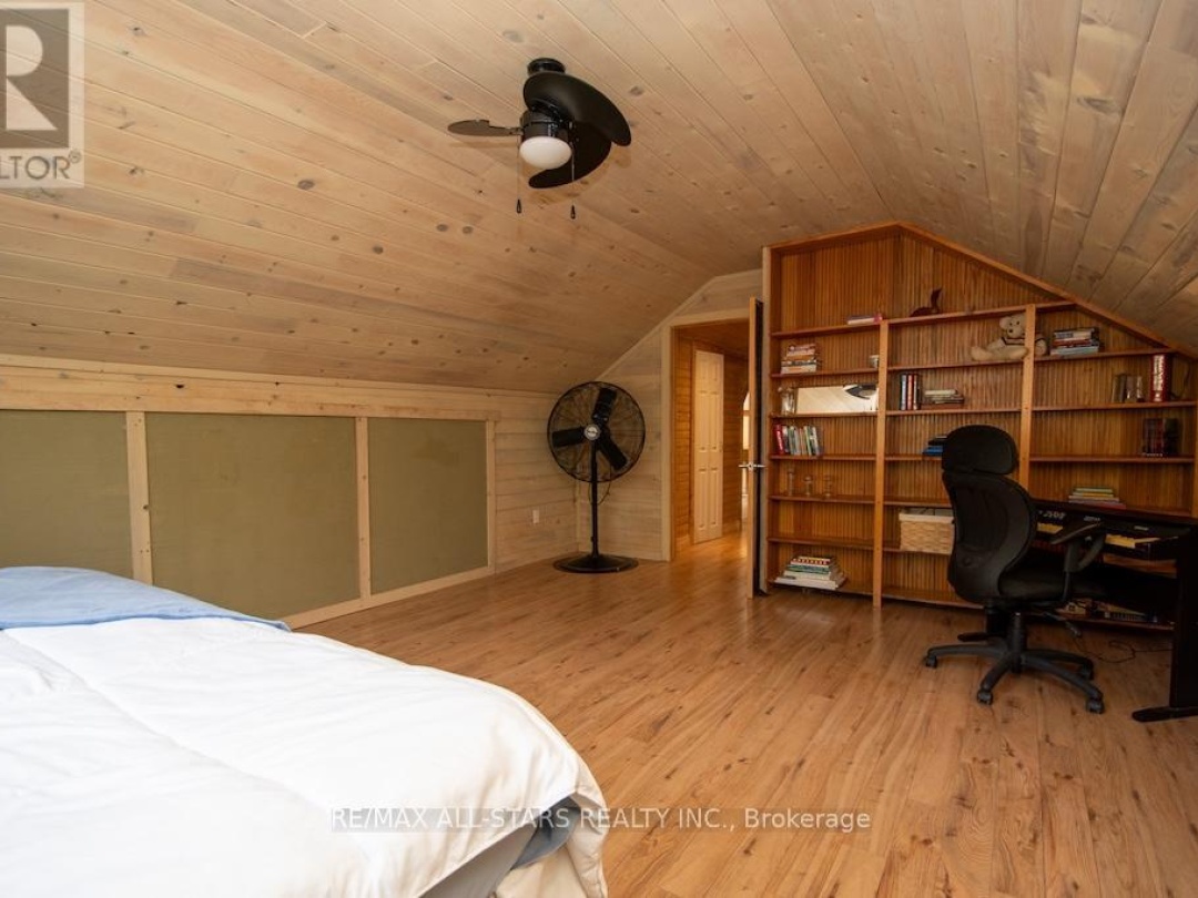 1130 TOWERING OAKS DRIVE, Gull River