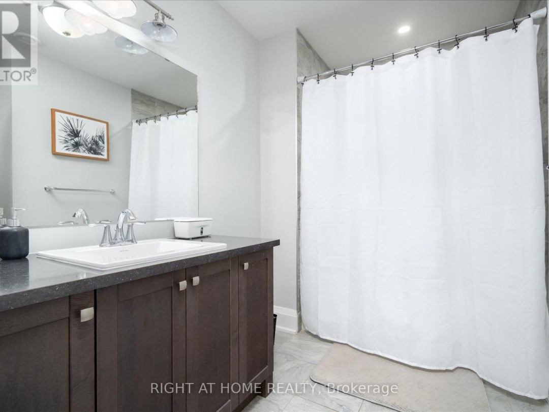 16 GELDERLAND CRESCENT, Oro-Medonte