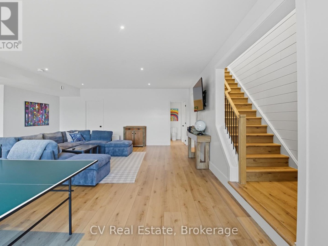 1399 BAYBREEZE LANE, Redstone Lake