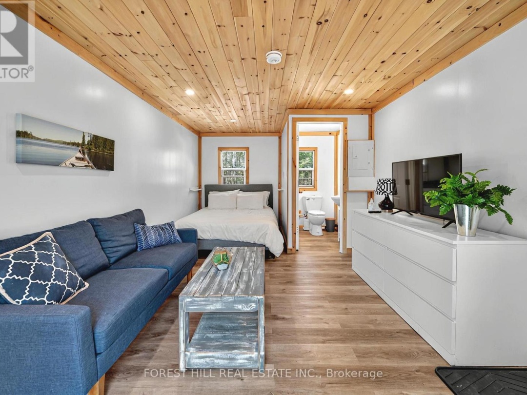 31 GLEN ACRES ROAD, 