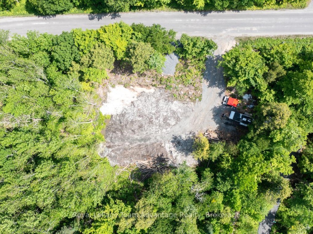 40 SUNNYSHORE PARK DRIVE, McKellar
