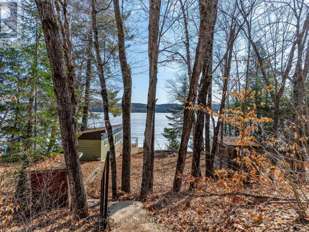 6087 HALIBURTON LAKE ROAD, Haliburton Lake