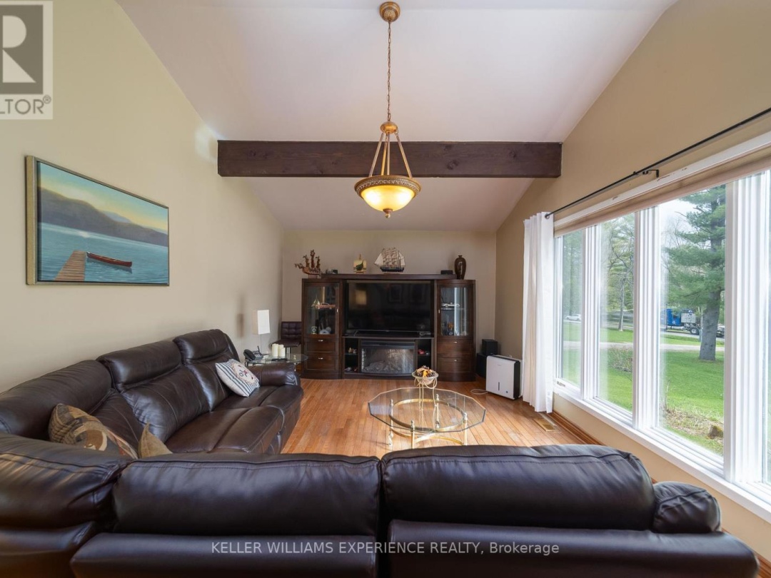 1936 PENINSULA POINT ROAD, 