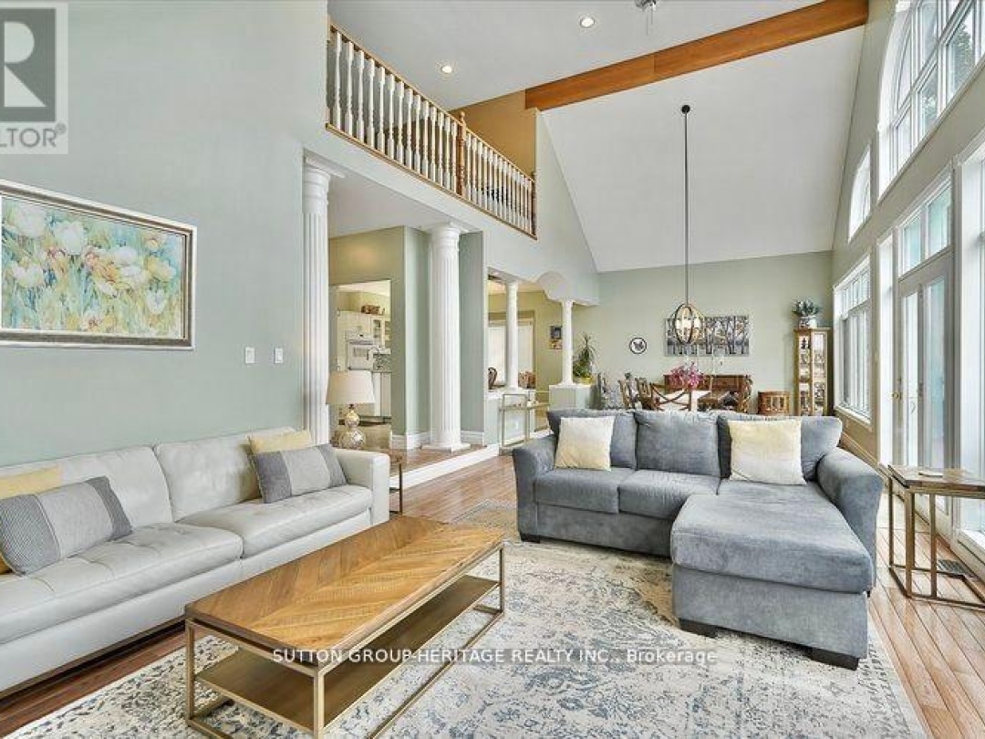 400 FRONT STREET W, Sturgeon Lake