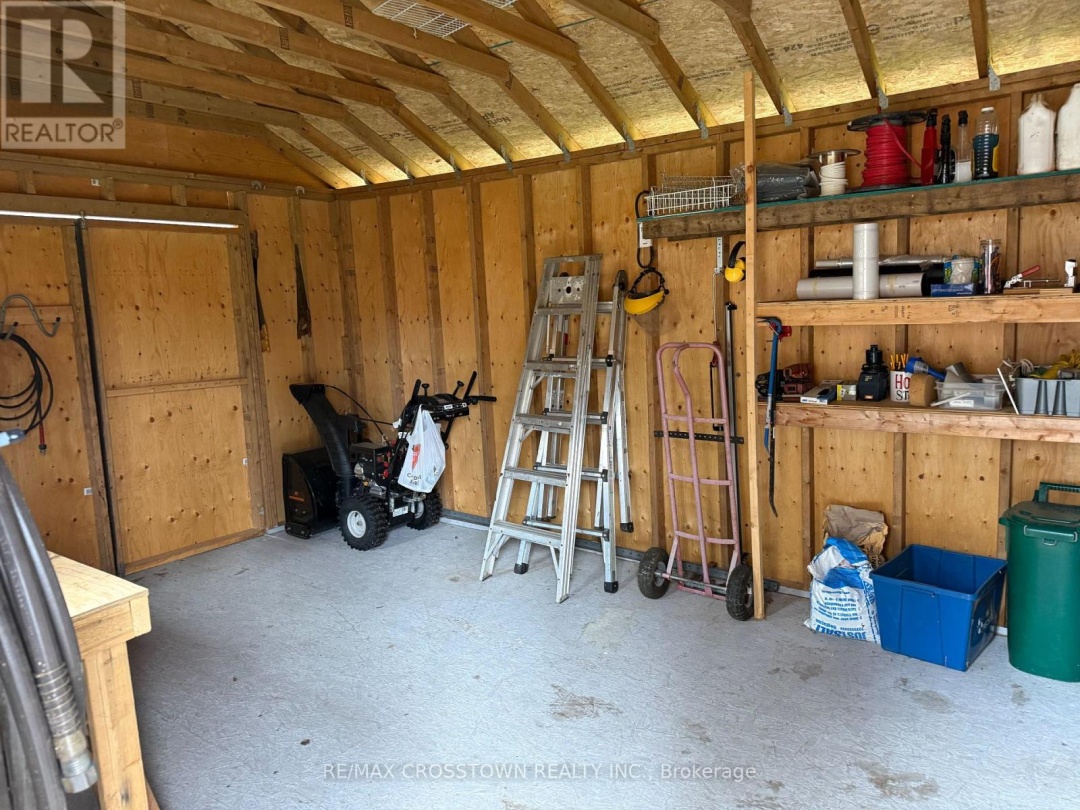 1161 UFFINGTON ROAD, Bracebridge (Draper)