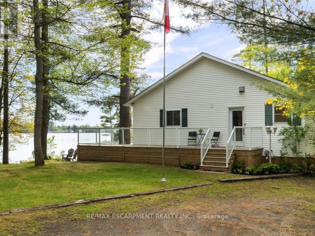 3 - 1166 NORTH SHORE DRIVE, 