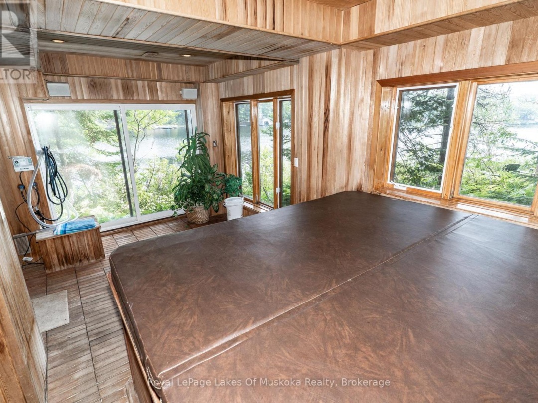 51 PINETREE ROAD, 