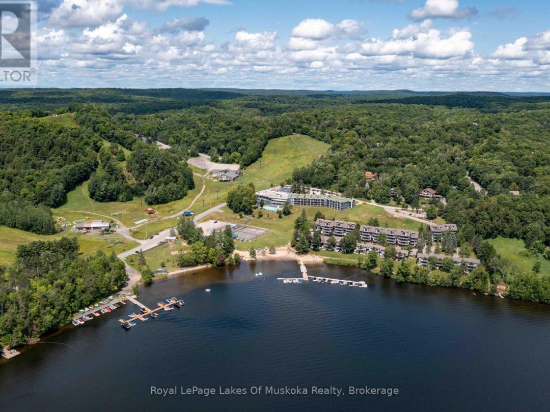 102 - 3 TREE TOPS LANE, Peninsula Lake