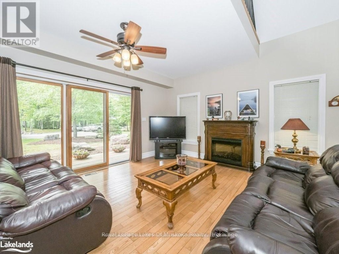 2411 HWY. 118 E. HIGHWAY, Bracebridge (Draper)