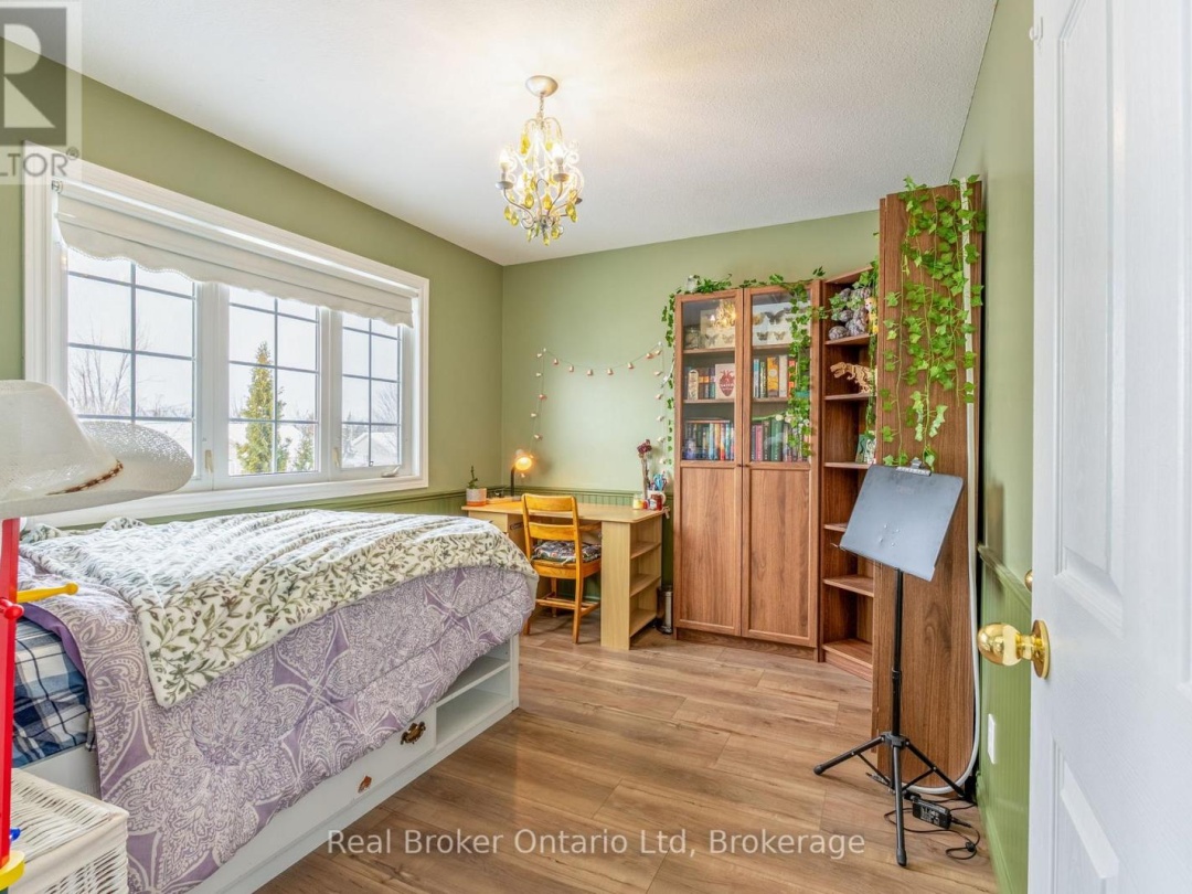 9 BOYD CRESCENT, Oro-Medonte (Moonstone)