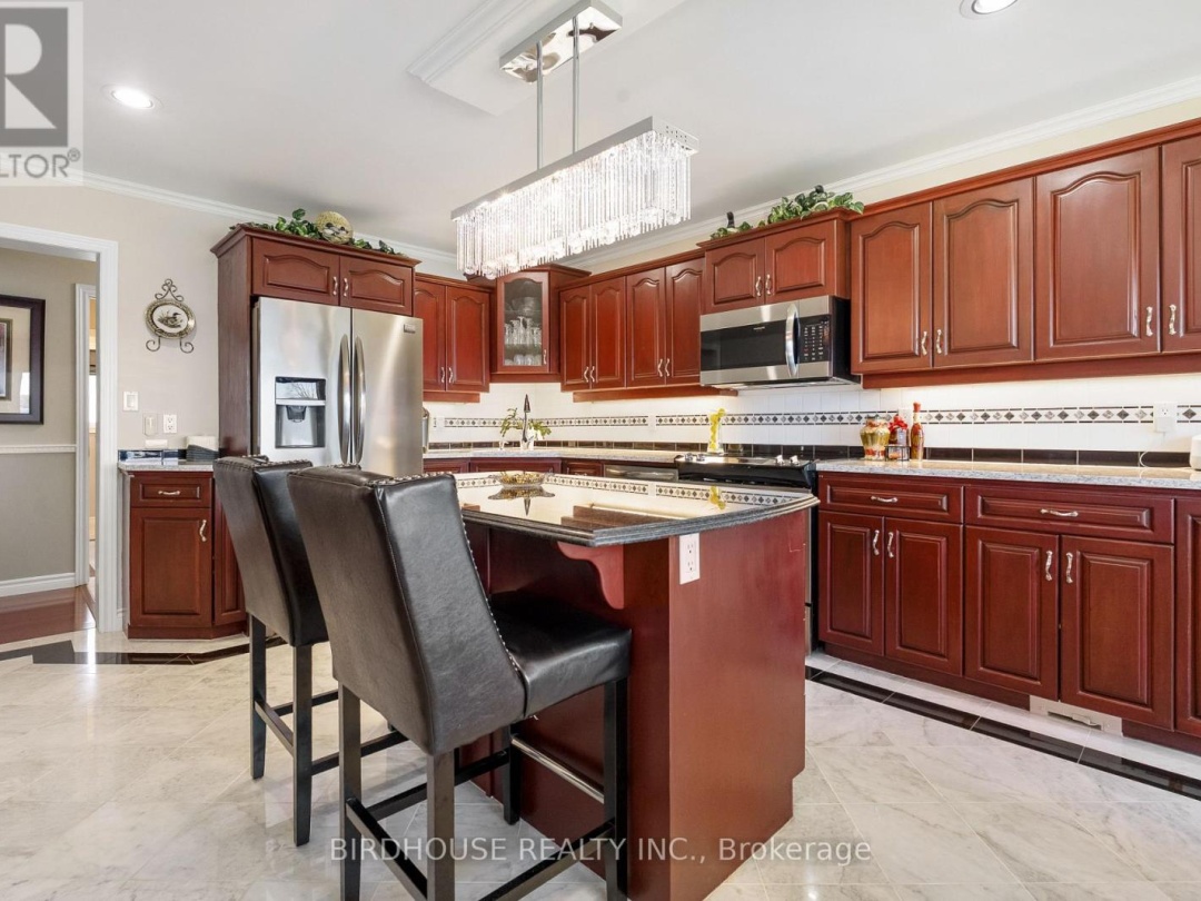 145 BEEHIVE DRIVE, Sturgeon Lake