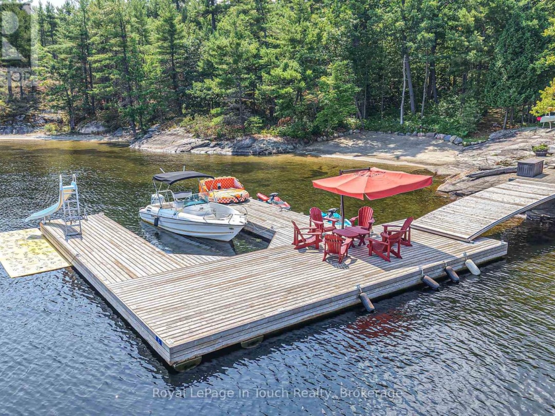 4 IS 2075 ARTHUR ISLAND, GEORGIAN BAY, 