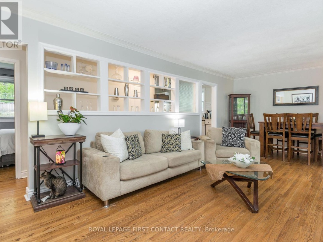 48 BRANT STREET W, 