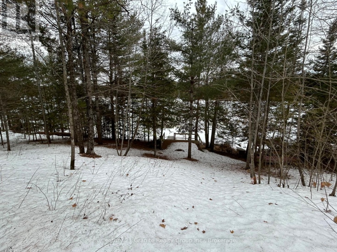 1037 ROTUNDA DRIVE, Contau Lake