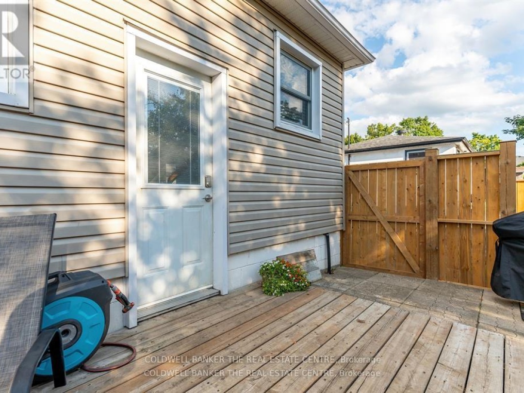 7 LEACH STREET, 