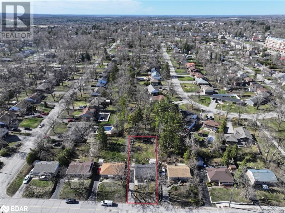 48 BRANT Street W, 