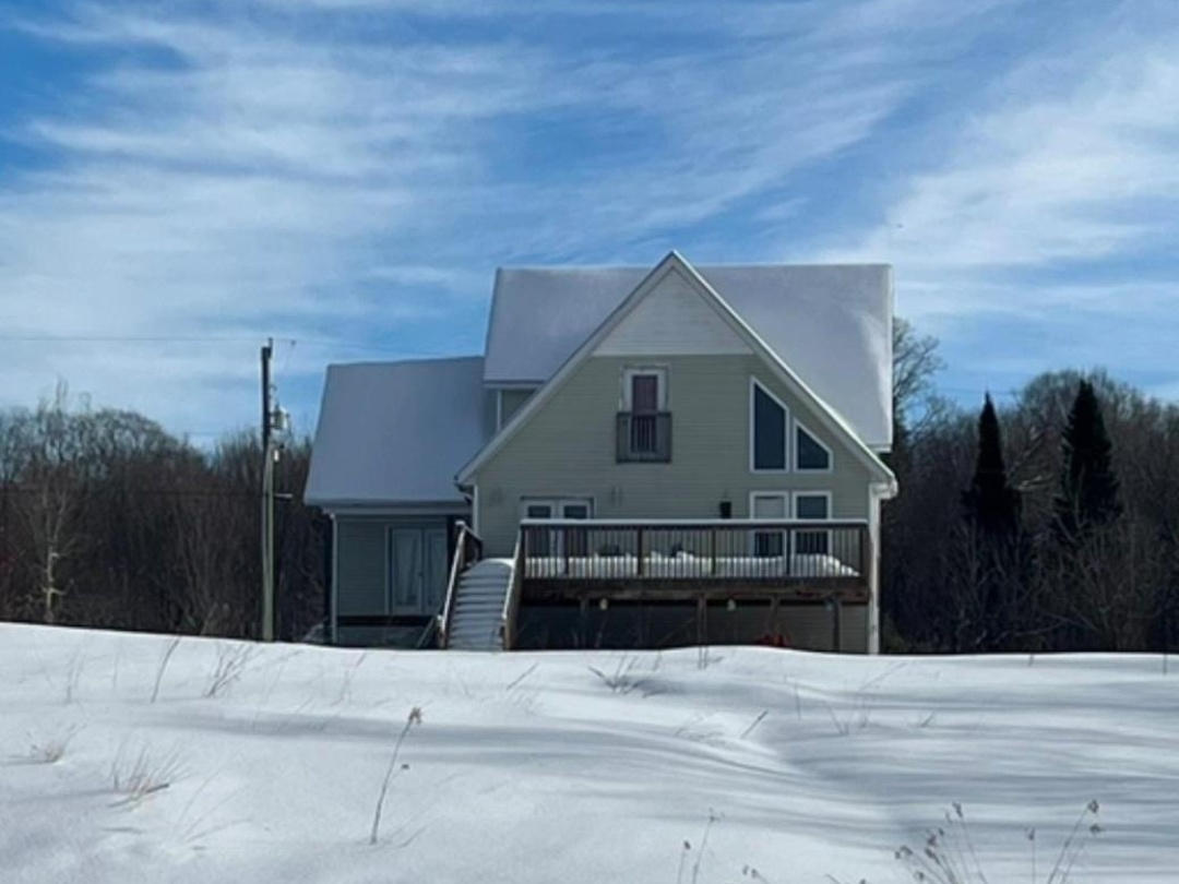 64 JONES ROAD, Manitouwabing Lake
