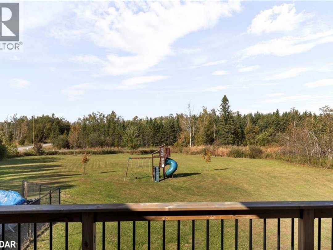 3387 WAINMAN Line, 