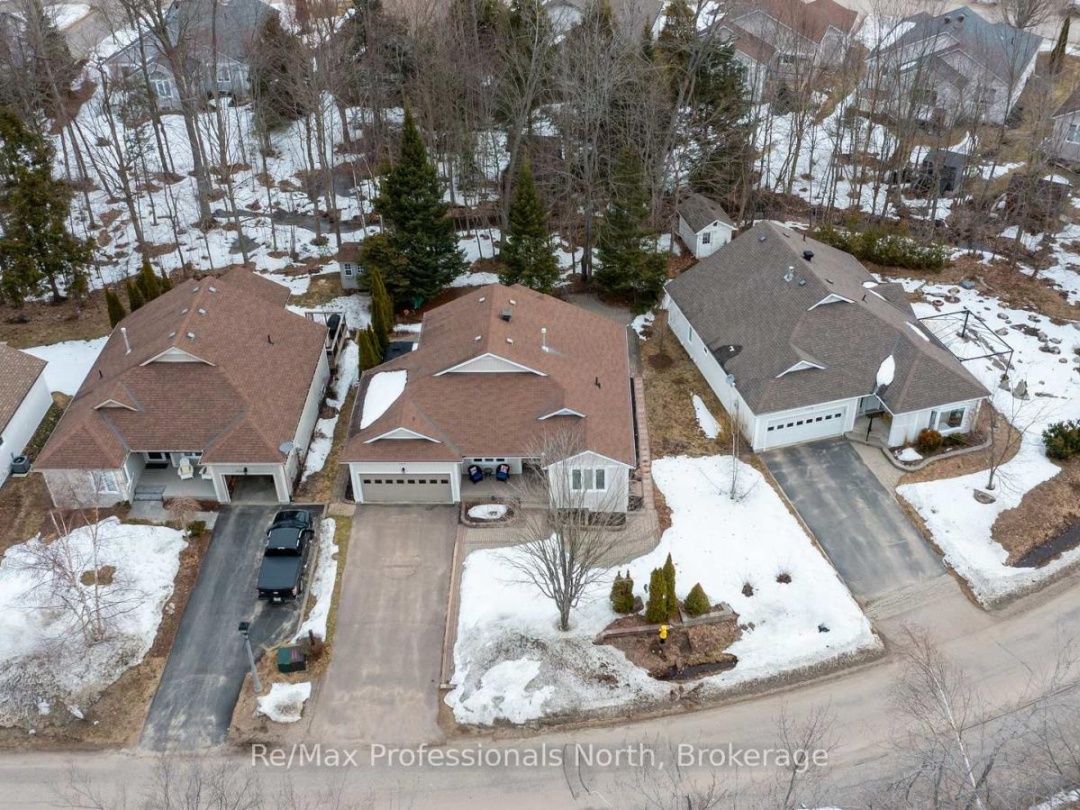 102 PINERIDGE GATE, Gravenhurst (Muskoka (S))