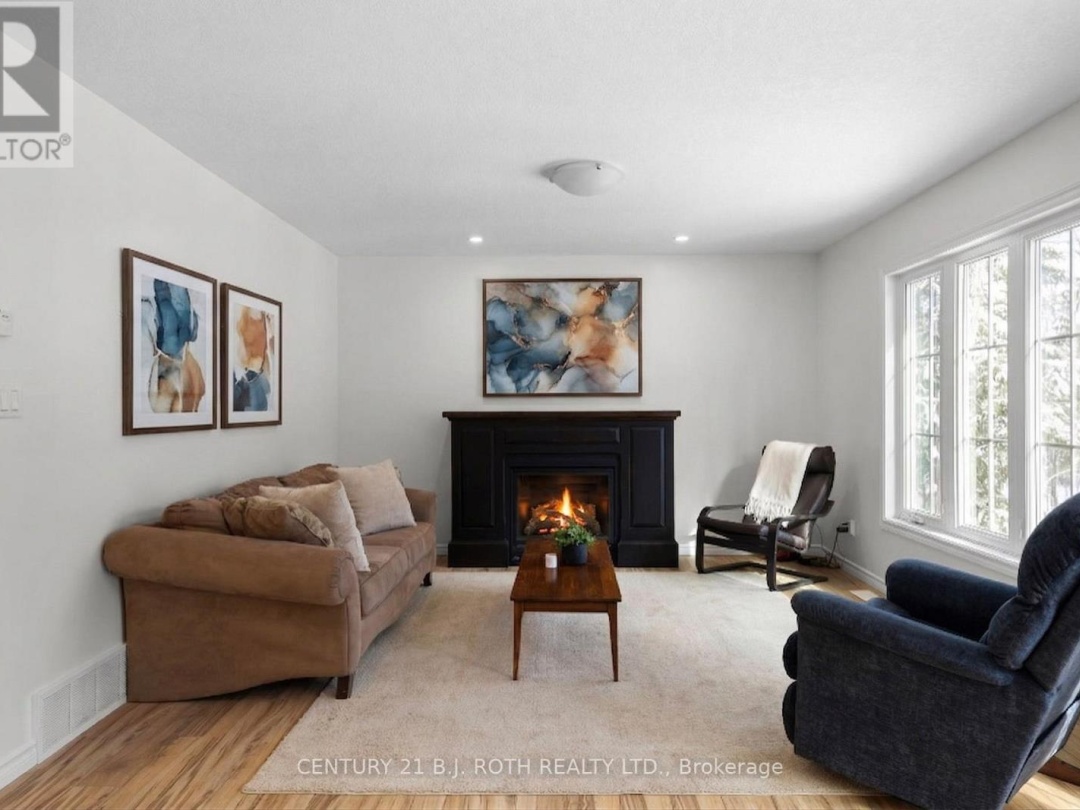 1040 ARTHUR SCHULZ ROAD, Gravenhurst (Morrison)