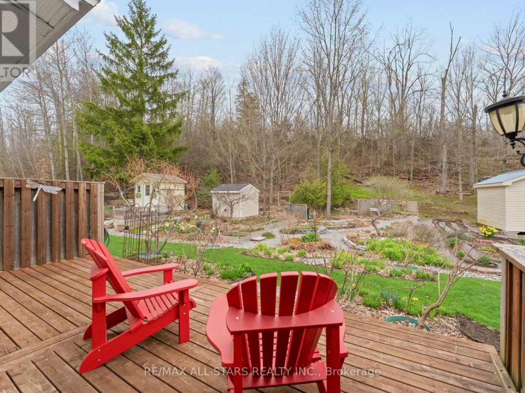 22 DEANE STREET, Kawartha Lakes (Fenelon Falls)
