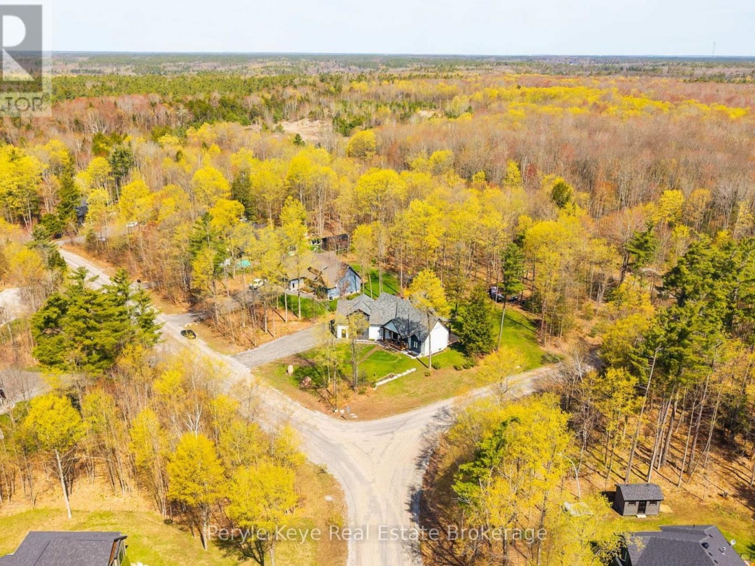 1056 XAVIER STREET, Gravenhurst (Morrison)