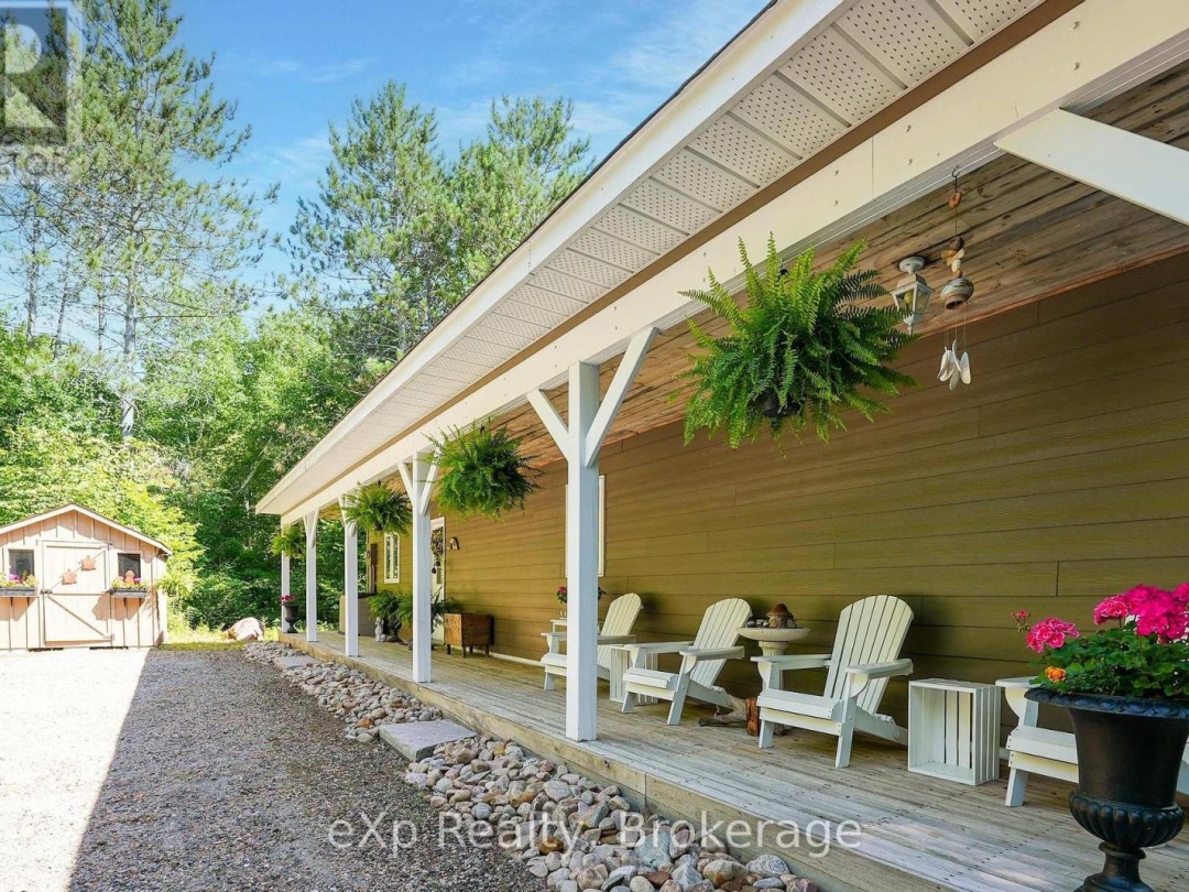 2978 KASHAGAWIGAMOG LAKE ROAD, 