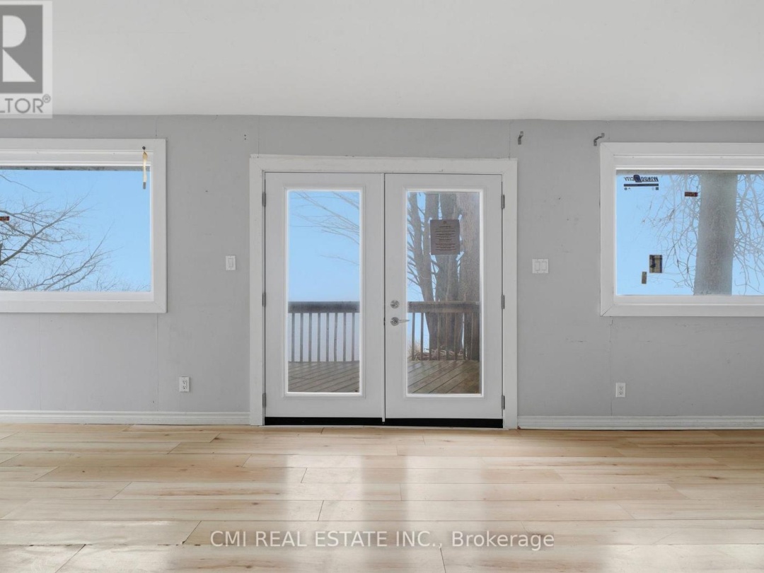 100 ALSOPS BEACH ROAD, Lake Simcoe