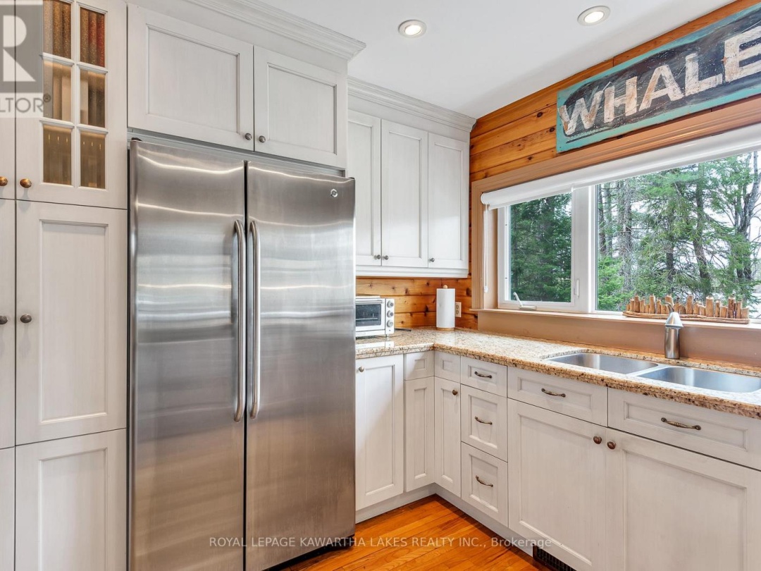 11 WOODWORTH DRIVE, Four Mile Lake
