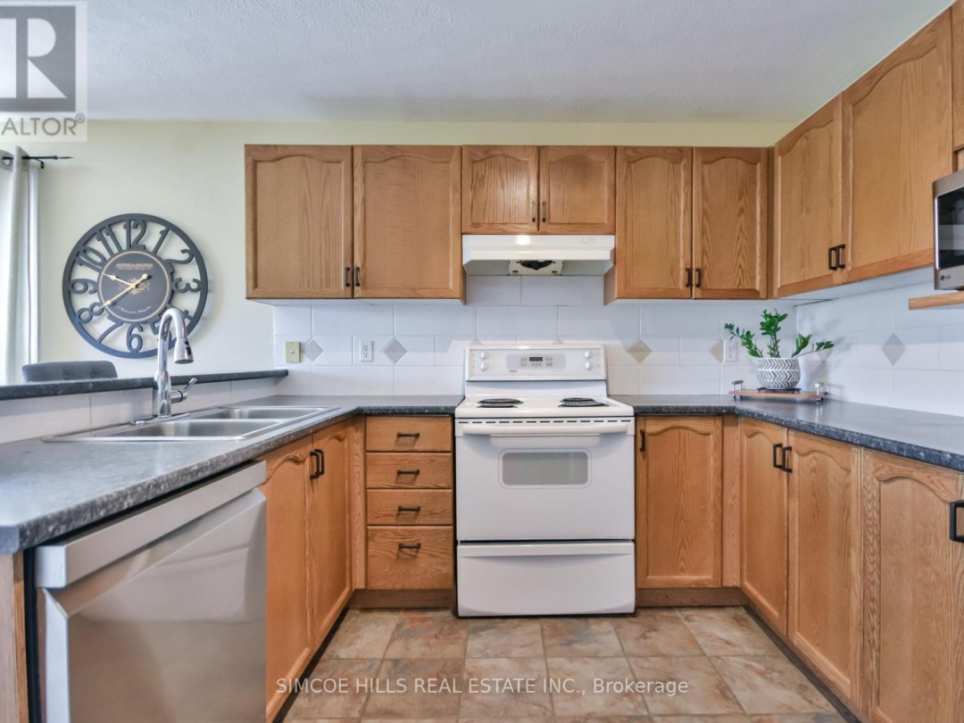 73 VANESSA DRIVE, 