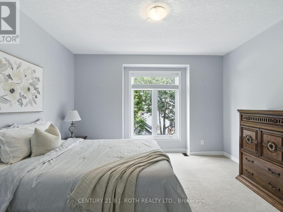 8 CANTERBURY CIRCLE, 