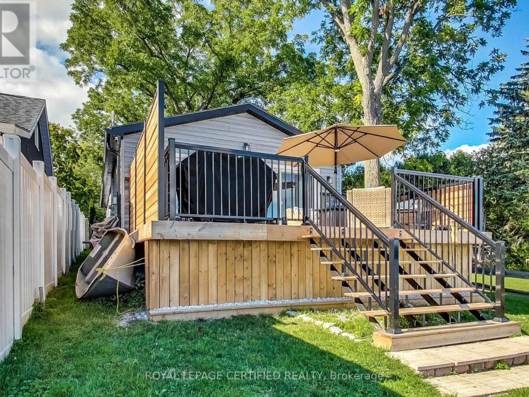 69 OLIVE CRESCENT, Lake Simcoe