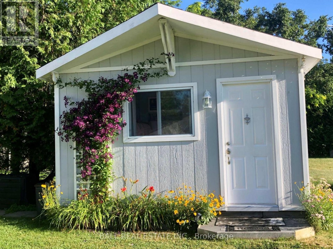 11 LAKEVIEW CRESCENT, Pigeon Lake