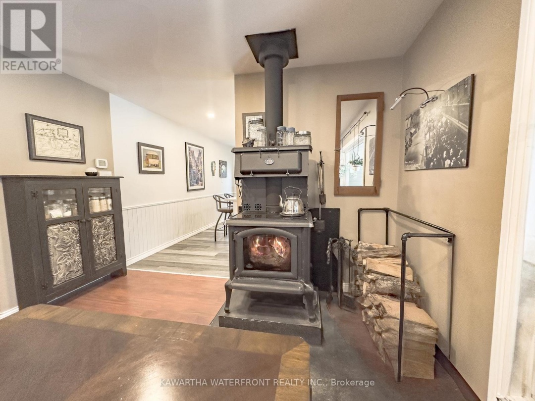 1170 English Circle, Highlands East (Glamorgan)