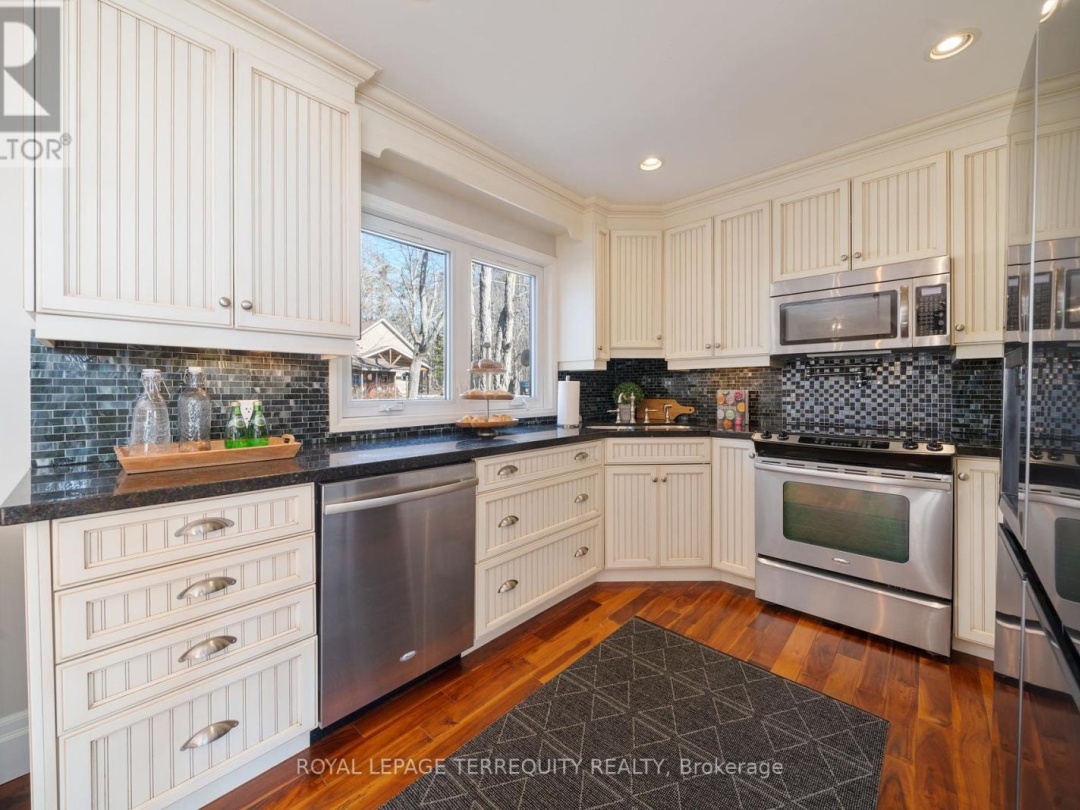 18 MILLER ROAD, Cameron Lake