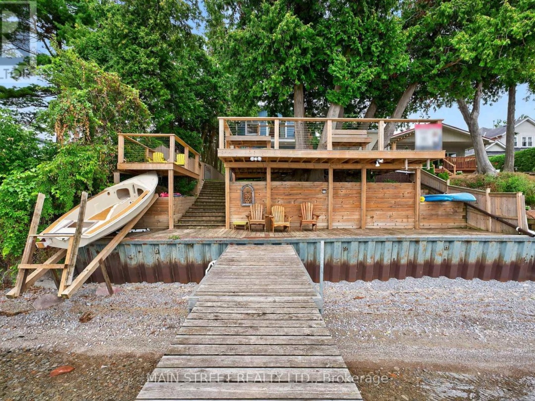 142 CEDAR BEACH ROAD, Lake Simcoe