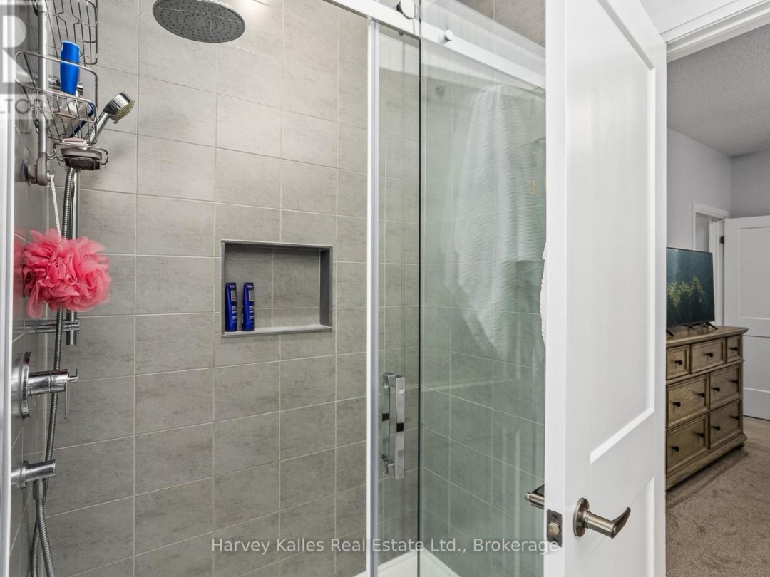 5 BRAESIDE CRESCENT, 