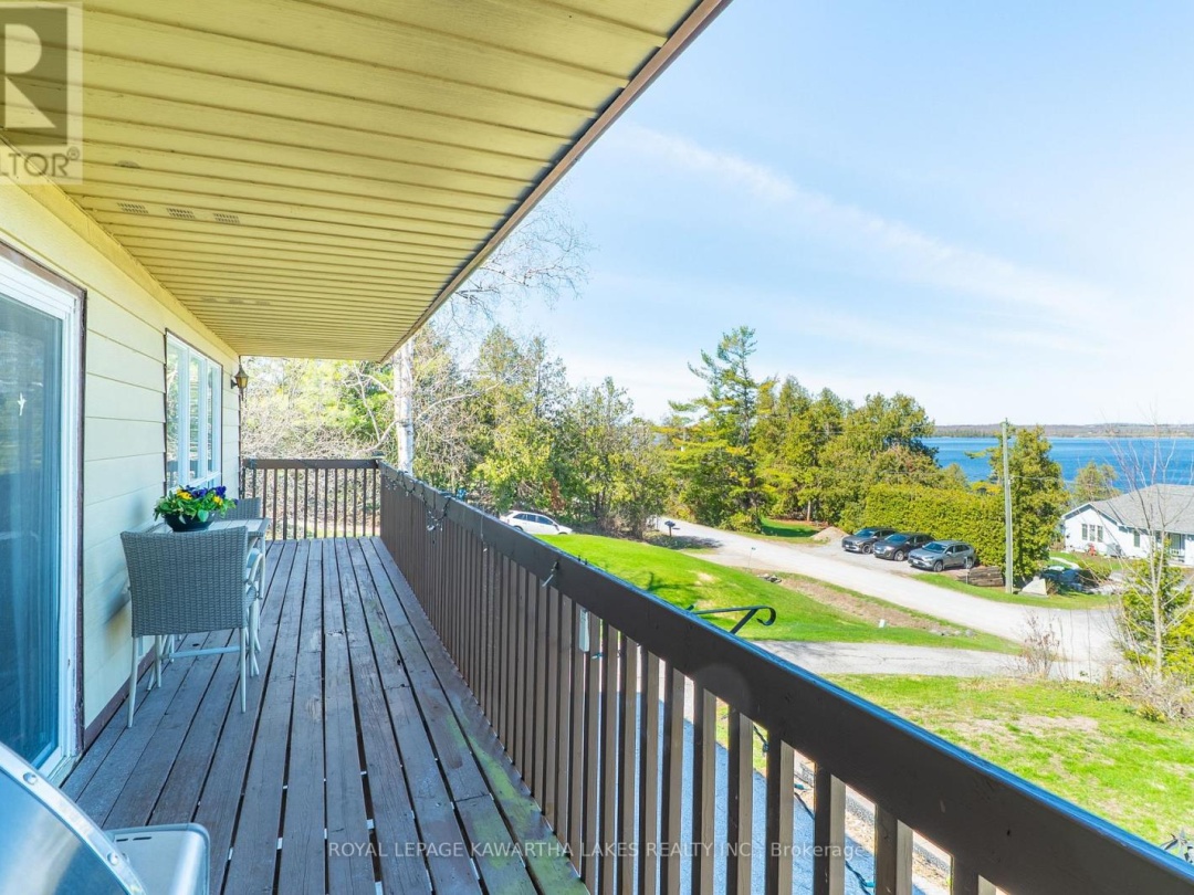 805 CEDAR GLEN ROAD, Sturgeon Lake