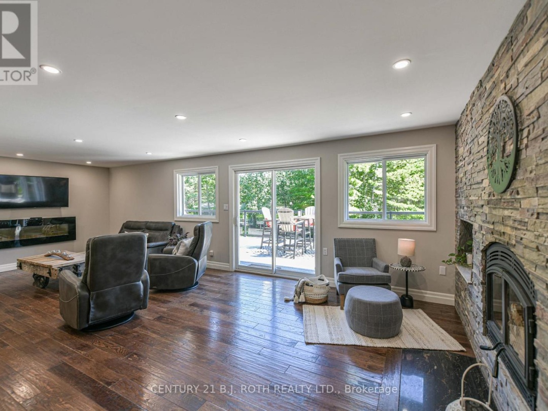 3193 MUSKOKA STREET, Severn River
