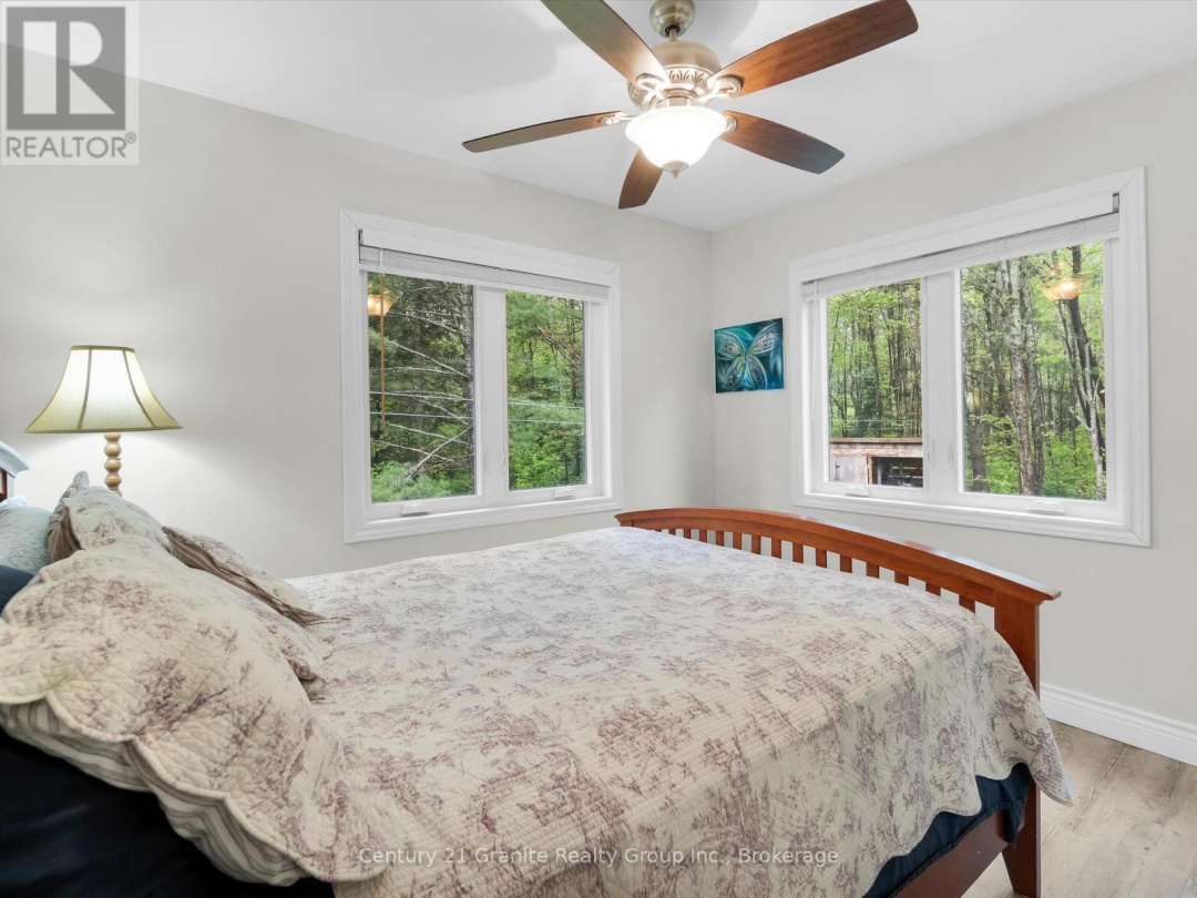 2302 Buckslide Road, Algonquin Highlands (Stanhope)