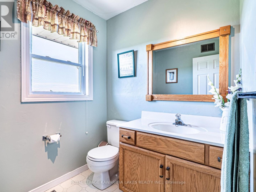 120 MARK ROAD, Kawartha Lakes (Fenelon)