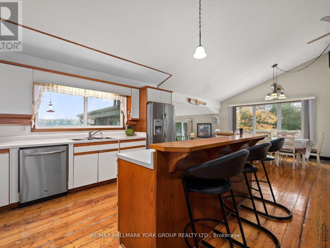 102 ALBERT STREET, Gull River