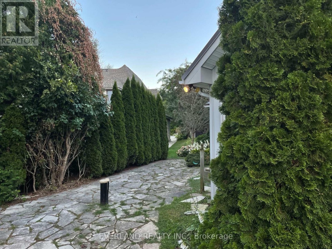 24940 THORAH PARK BOULEVARD, Lake Simcoe